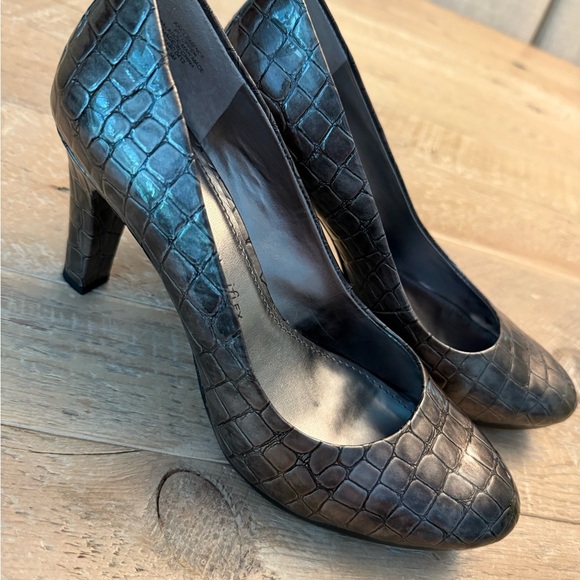 Anne Klein Croc Patent Pumps 8.5 - Picture 1 of 6